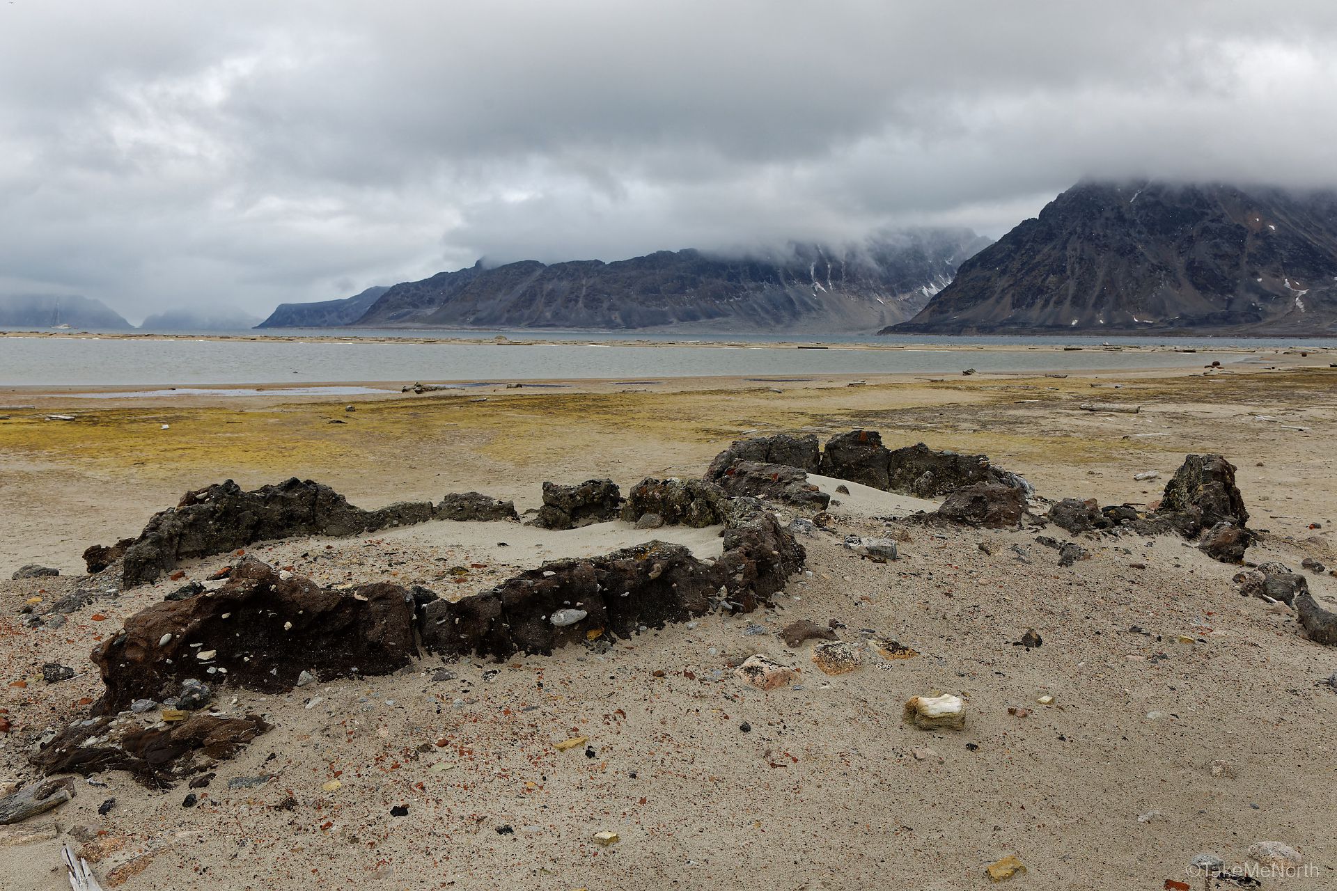 The Whalers graveyard of Smeerenburg